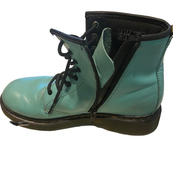 DR. MARTENS "Junior"  1460 J  Peppermint Green Leather Ankle Boots  Youth Size U - Picture 13 of 13